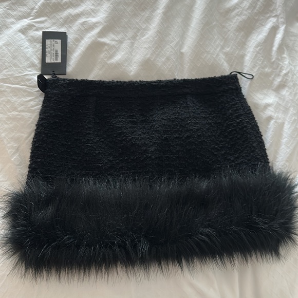 New with tags SAINT LAURENT Mini Skirt in Boucle Tweed with Faux-Fur - Picture 10 of 12